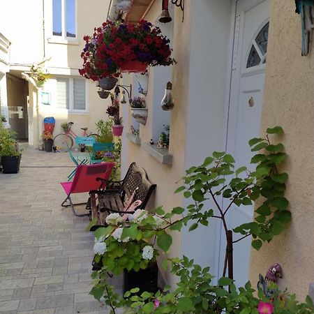 Les Coquelicots Hotel Montrouge Ngoại thất bức ảnh